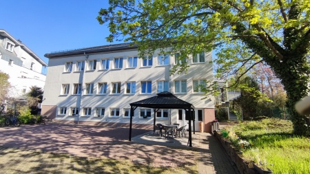 Pavillon auf der Südseite